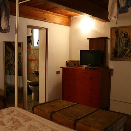 Central Apartment With Garden Milano Esterno foto