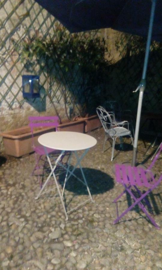 Central Apartment With Garden Milano Esterno foto