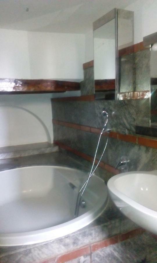 Central Apartment With Garden Milano Esterno foto